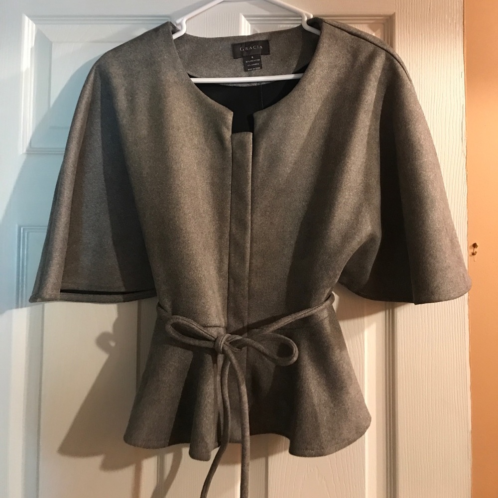 Short sleeved blazer