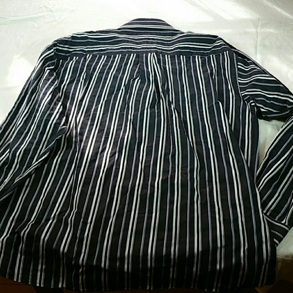 Sale Bugatchi Button Up - image 5