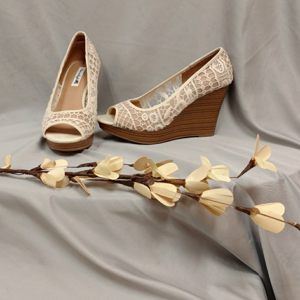 American Eagle payless