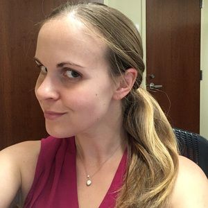 Meet your Posher, Claire