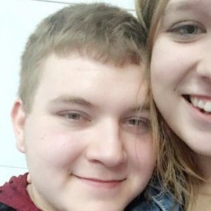 Meet your Posher, Desirae