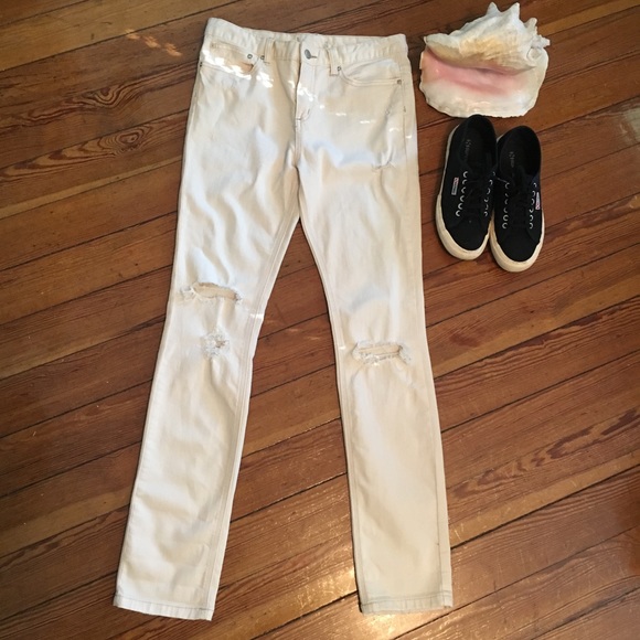 Free People Denim - Ivory Ripped Free People Jeans