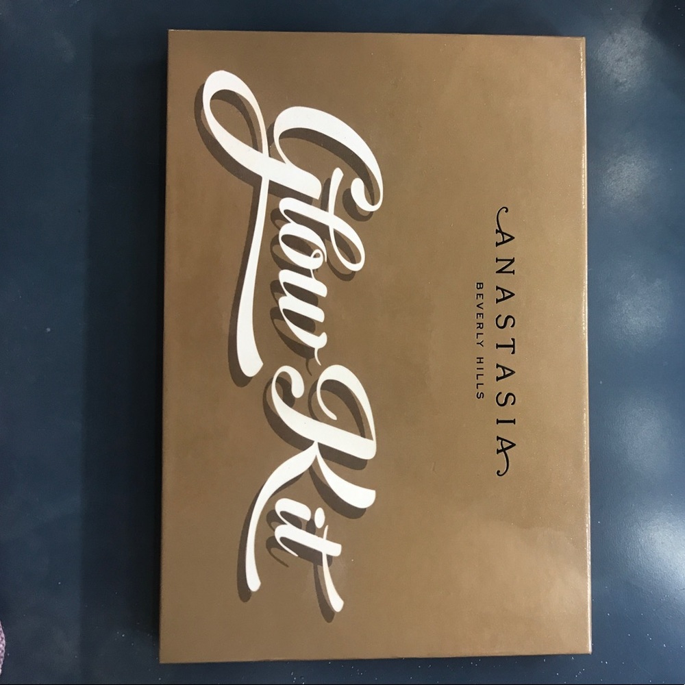 Anastasia Glow Kit ✨