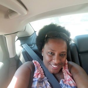 Meet your Posher, Regina