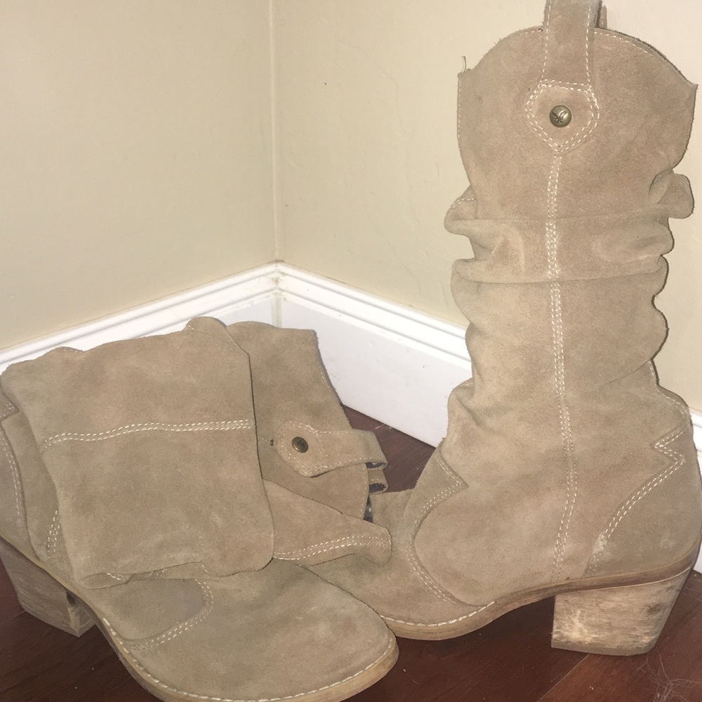 Slouchy cowboy boots