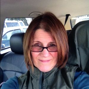 Meet your Posher, Denise