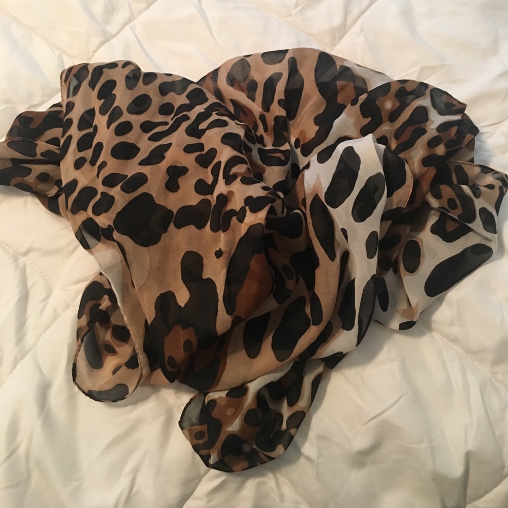 Patterned scarve