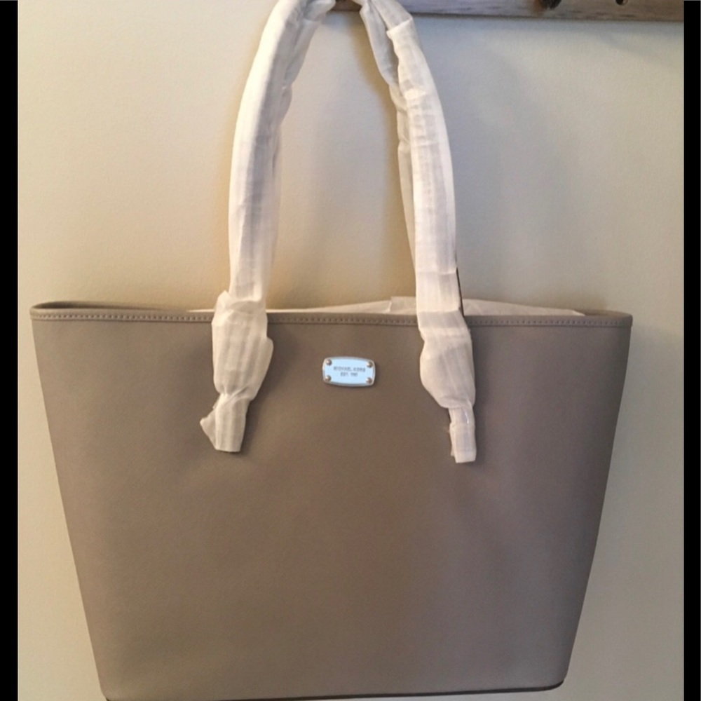 Michael Kors Tote