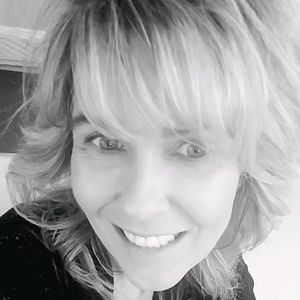 Meet your Posher, Valerie