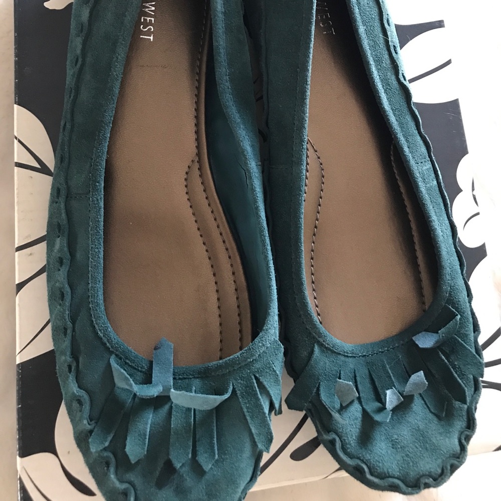 NWOT Teal Fringe Suede Moccasins — great fall shoe