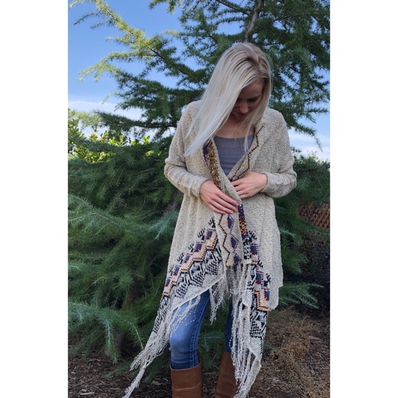 Tribal Print Cardigan with Fringe - Picture 2 of 7