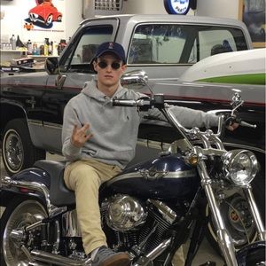 Meet your Posher, Dillon