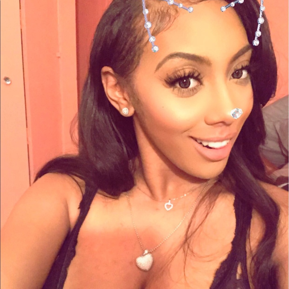 Meet your Posher, Tearra