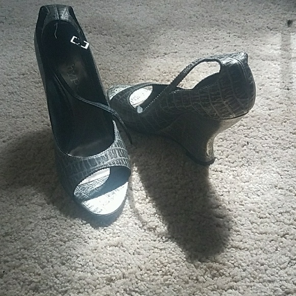 Wedges - Picture 4 of 4
