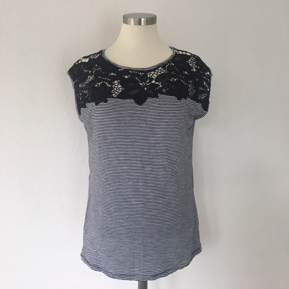 Loft sleeveless shirt