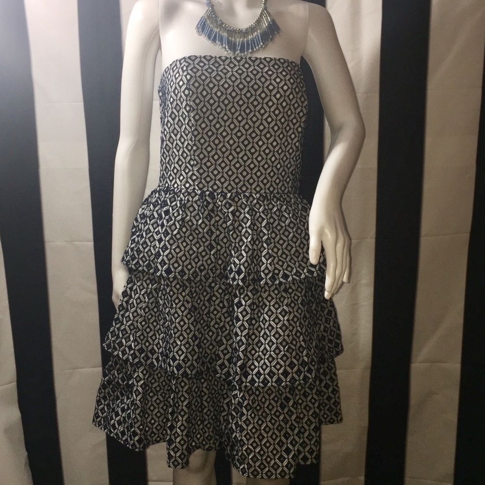 Strapless dress, navy/white sz 8, WHBM, NWT