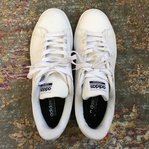 White Adidas Sneakers - hardly worn!