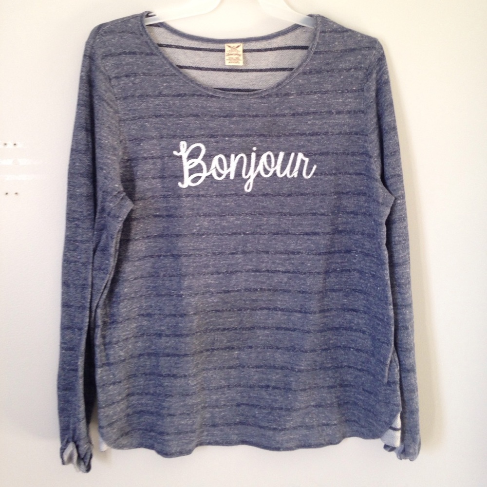 Women's lightweight sweatshirt