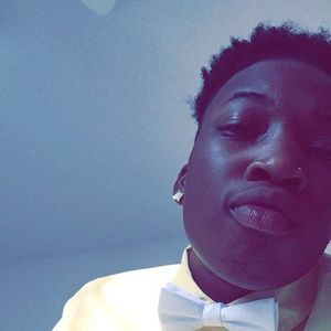 Meet your Posher, Shau