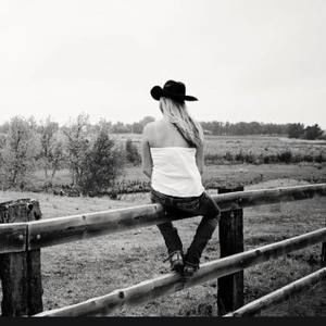 Meet your Posher, Josey