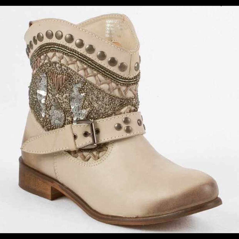 NAUGHTY MONKEY LYSANDRA SOLD OUT EVERYWHERE