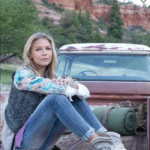 NAUGHTY MONKEY LYSANDRA SOLD OUT EVERYWHERE - Picture 2 of 8