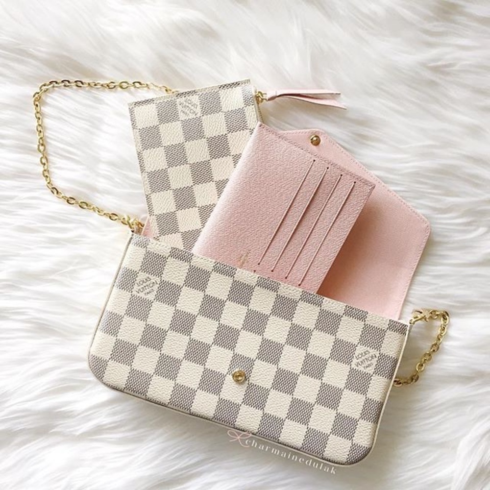 LouisV Pink card holder 🥂❤️