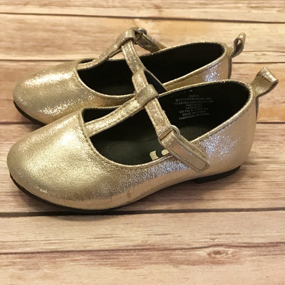 Crazy 8 Metallic Gold T-strap shoes - Picture 3 of 7