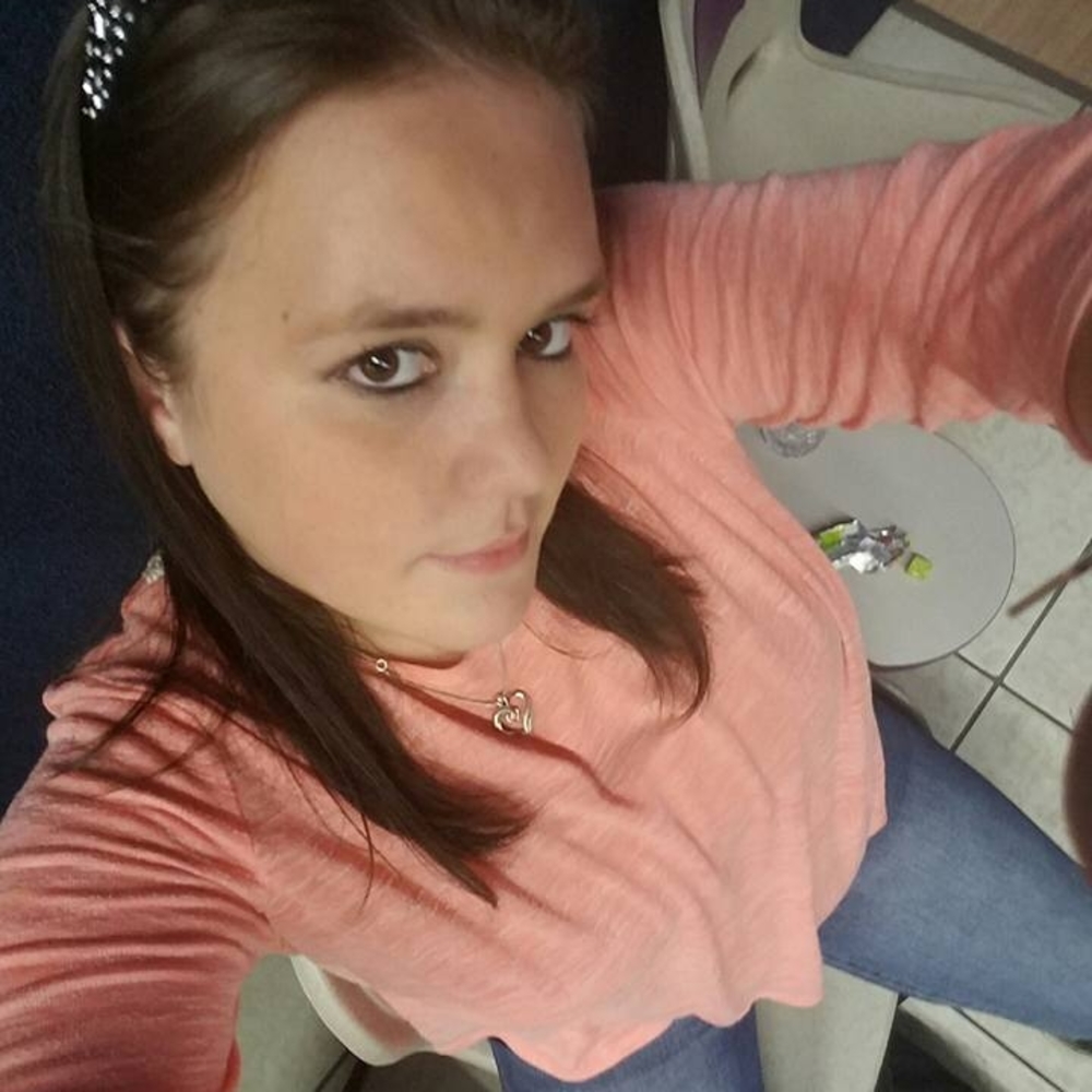 Meet your Posher, Corrine