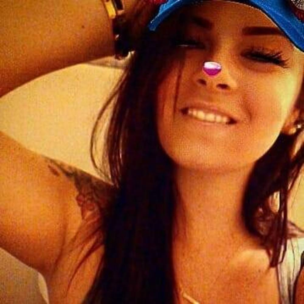 Meet your Posher, Karissa