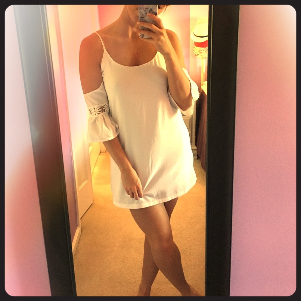 White flowy dress with sleeves