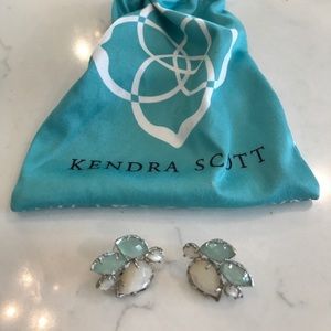 Kendra Scott Carmen stud earrings