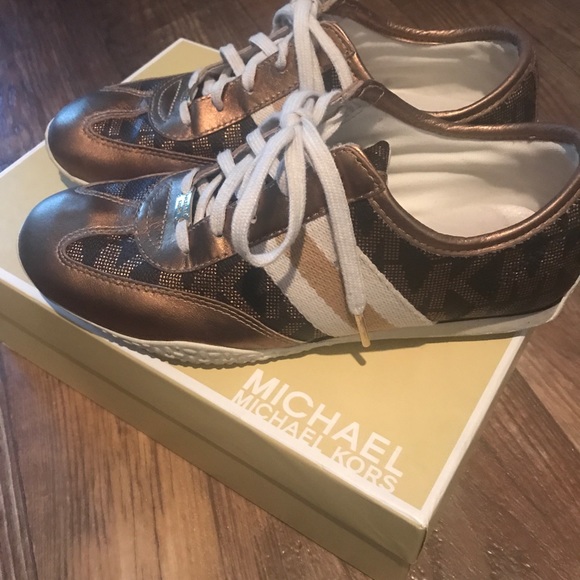 Next 2 New Authentic Michael Kors Sneakers - Picture 1 of 6