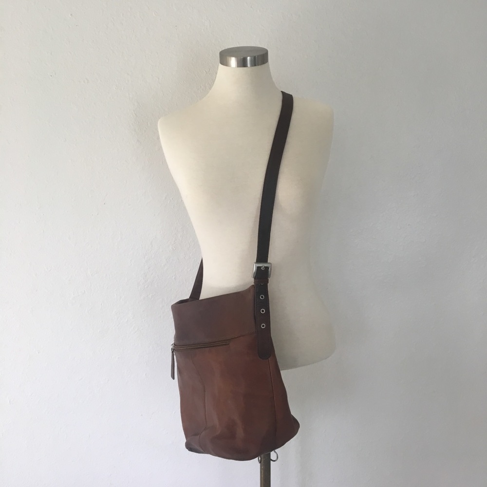 Leather crossbody bag