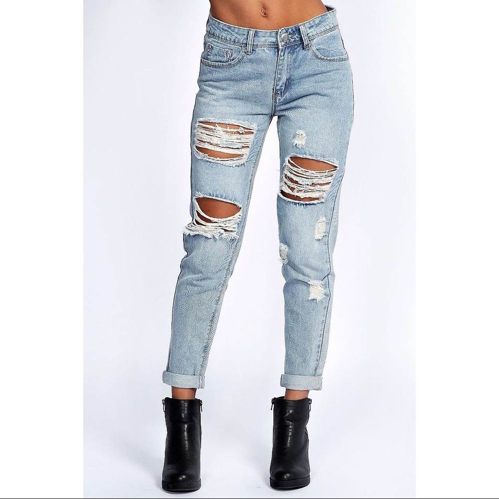 NEVER WORN, tags on, Boohoo Ripped Jeans