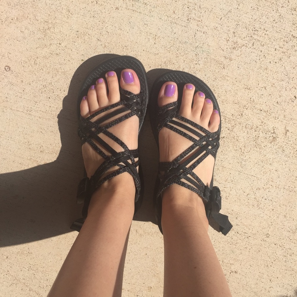 Black Chaco Sandals Size 6