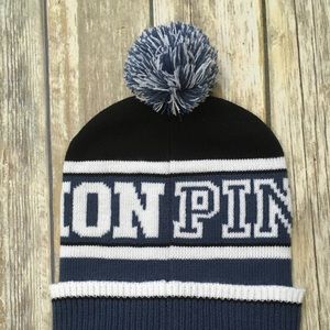 PINK Pom Hat ❄️ NWT