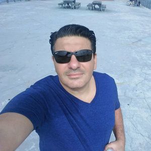 Meet your Posher, Elie