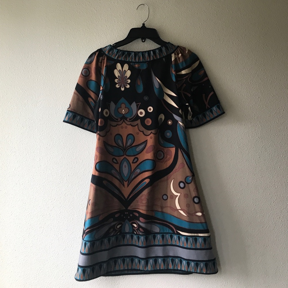 BCBG MaxAzria Mod Patterned Shift Dress - Picture 4 of 4