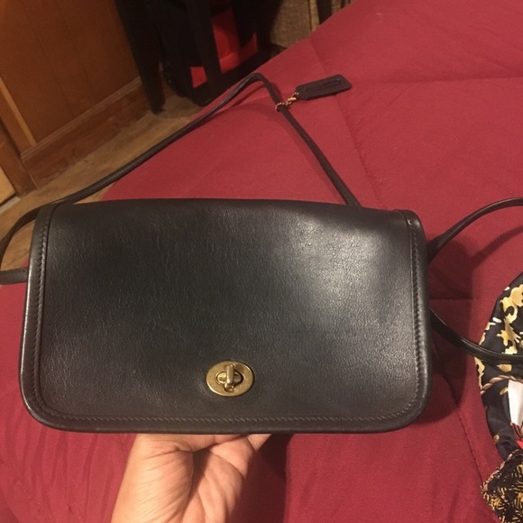 🖤SOLD🖤 Vintage coach purse AUTHENTIC - Picture 2 of 6