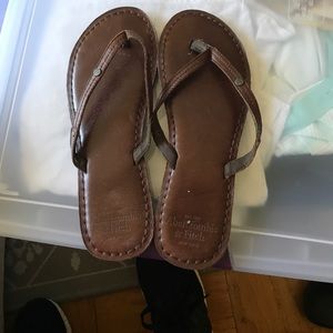 Leather flip flops
