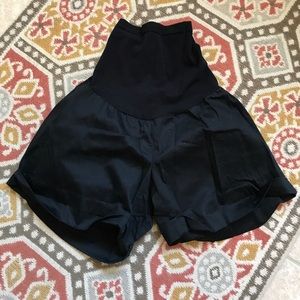 Black maternity shorts