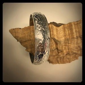 Bird and plum blossom bangle 🔆