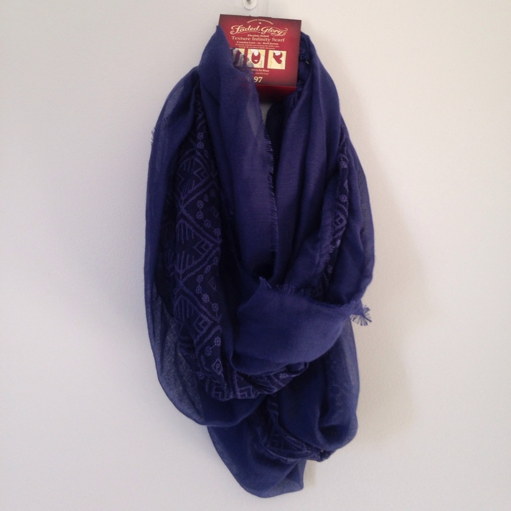 Infinity scarf