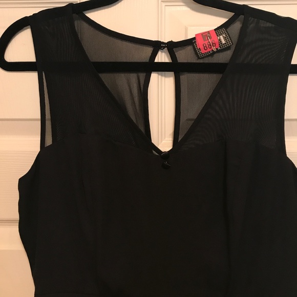 Black peplum cocktail dress - Picture 2 of 5