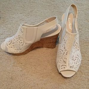 Adorable lace-like peep toe shoes