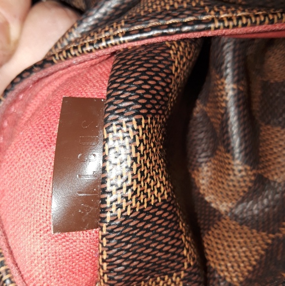 Authentic Louis Vuitton - Picture 4 of 4