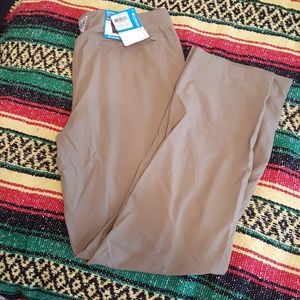 Columbia omni shade hiking outdoors  pants