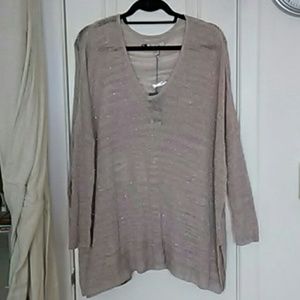 BRAND NEW!! Jennifer Lopez Fine Knit Sweater!