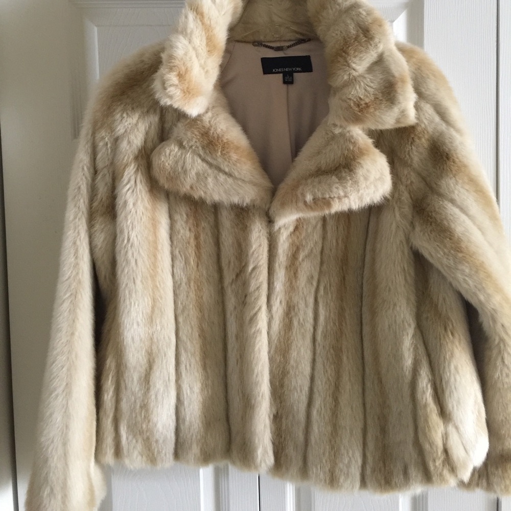 JONES NEW YORK Faux Fur jacket